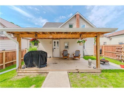 32 Walnut Lane, Paris, ON - Outdoor With Deck Patio Veranda With Exterior