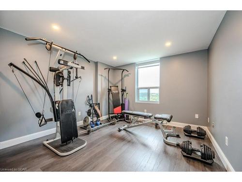 1206-55 Green Valley Drive, Kitchener, ON - Indoor Photo Showing Gym Room