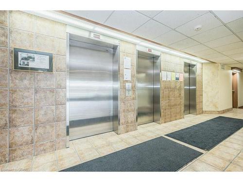 1206-55 Green Valley Drive, Kitchener, ON - Indoor