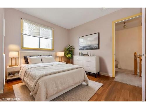 109 Parkside Drive W, Fergus, ON - Indoor Photo Showing Bedroom