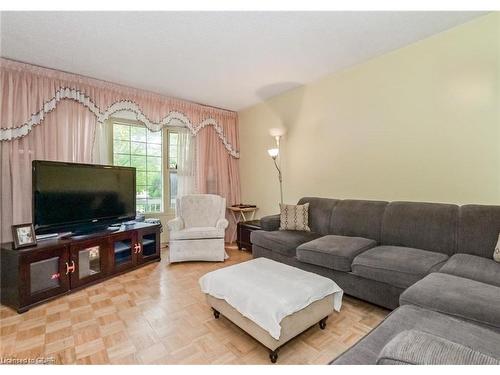 109 Parkside Drive W, Fergus, ON - Indoor Photo Showing Living Room