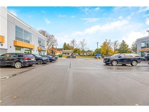 207-1038 Garner Road W, Hamilton, ON 