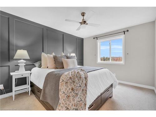 20A-146 Downey Road, Guelph, ON - Indoor Photo Showing Bedroom