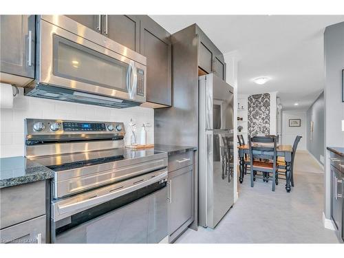 20A-146 Downey Road, Guelph, ON - Indoor Photo Showing Kitchen