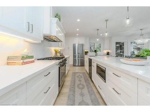 181 Dimson Avenue, Guelph, ON - Indoor Photo Showing Kitchen With Upgraded Kitchen