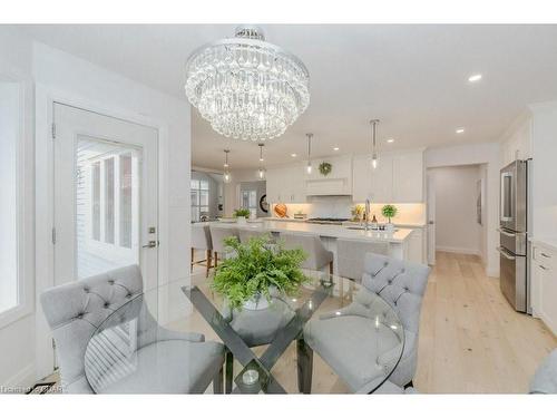 181 Dimson Avenue, Guelph, ON - Indoor Photo Showing Dining Room