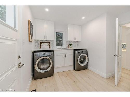 181 Dimson Avenue, Guelph, ON - Indoor Photo Showing Laundry Room