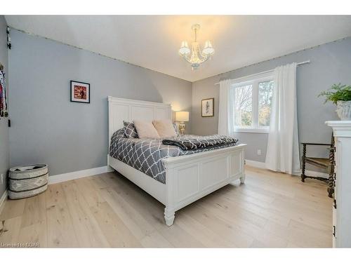 181 Dimson Avenue, Guelph, ON - Indoor Photo Showing Bedroom