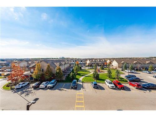 412-45 Kingsbury Square, Guelph, ON - Outdoor With View