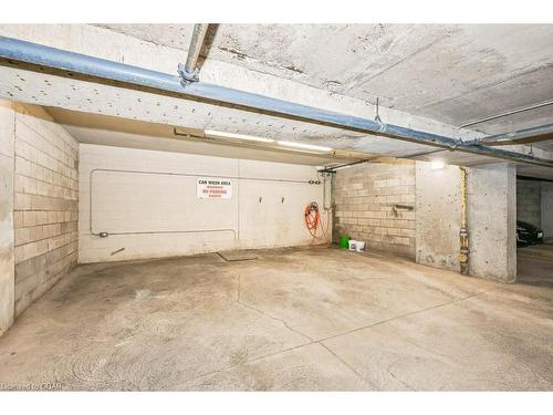 501-89 Westwood Road, Guelph, ON - Indoor Photo Showing Garage