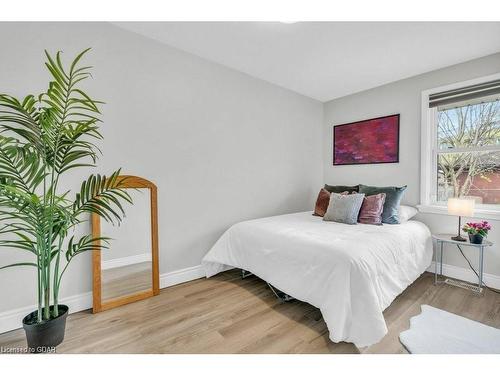 9 June Avenue, Guelph, ON - Indoor Photo Showing Bedroom