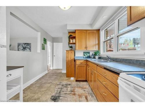 9 June Avenue, Guelph, ON - Indoor Photo Showing Kitchen With Double Sink