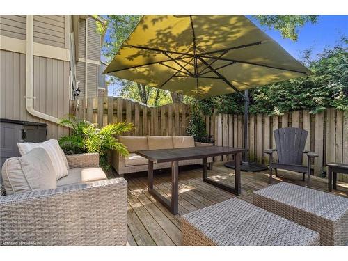 23-30 Green Valley Drive, Kitchener, ON - Outdoor With Deck Patio Veranda