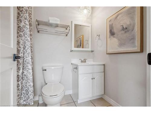 23-30 Green Valley Drive, Kitchener, ON - Indoor Photo Showing Bathroom