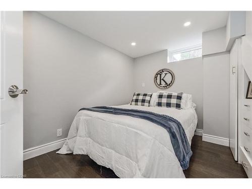 670 Ferrier Street, Fergus, ON - Indoor Photo Showing Bedroom