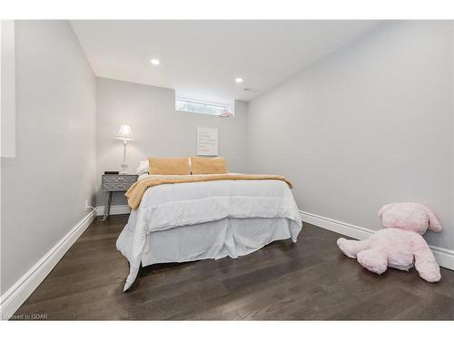 670 Ferrier Street, Fergus, ON - Indoor Photo Showing Bedroom