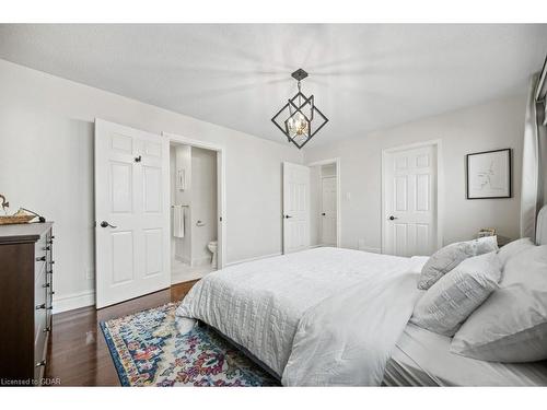 17 Darby Road, Guelph, ON - Indoor Photo Showing Bedroom