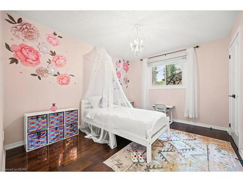 17 Darby Road, Guelph, ON - Indoor Photo Showing Bedroom