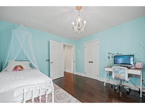 17 Darby Road, Guelph, ON - Indoor Photo Showing Bedroom