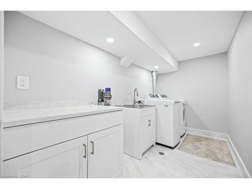 17 Darby Road, Guelph, ON - Indoor Photo Showing Laundry Room