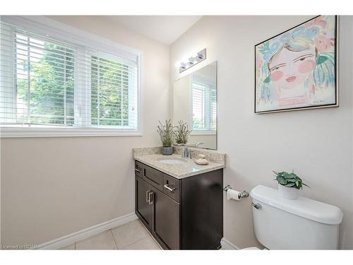 12 Summerfield Drive, Guelph, ON - Indoor Photo Showing Bathroom