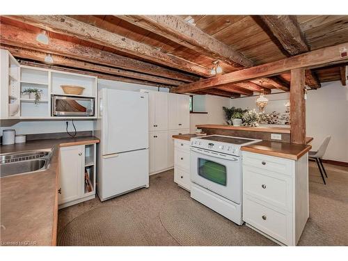 132 George St E Street, Fergus, ON - Indoor Photo Showing Kitchen