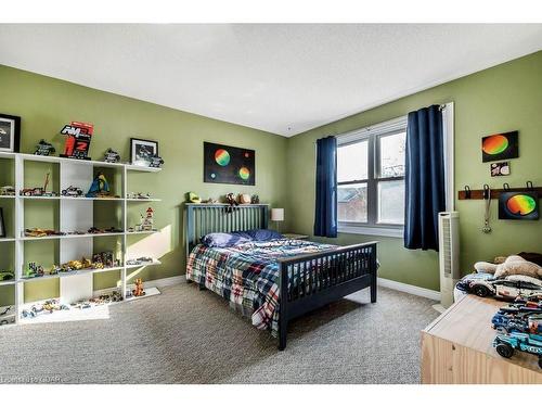 60 Brewster Place, Cambridge, ON - Indoor Photo Showing Bedroom