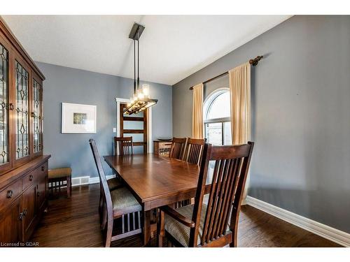 60 Brewster Place, Cambridge, ON - Indoor Photo Showing Dining Room