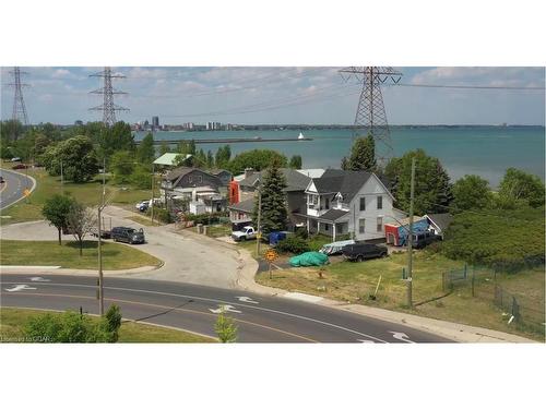 1133 Beach Boulevard, Hamilton, ON 