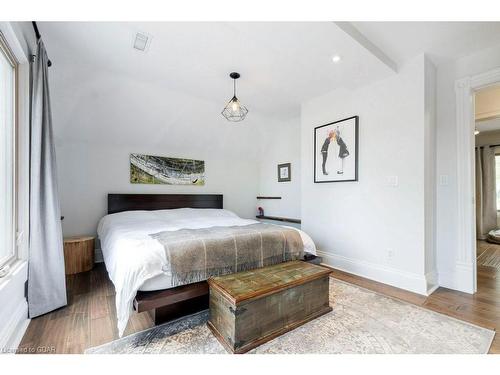 24 Ramore Street, Cambridge, ON - Indoor Photo Showing Bedroom