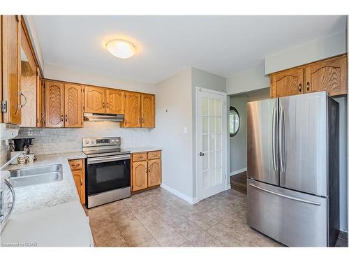 29 Wilson Crescent, Elora, ON - Indoor Photo Showing Kitchen With Double Sink