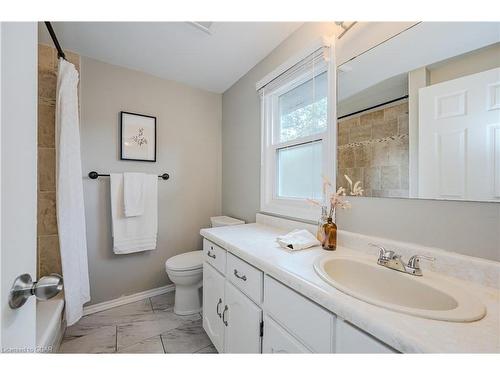 29 Wilson Crescent, Elora, ON - Indoor Photo Showing Bathroom