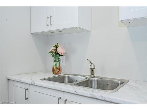 29 Wilson Crescent, Elora, ON - Indoor Photo Showing Kitchen With Double Sink