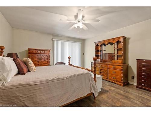 5339 Highway 9, Clifford, ON - Indoor Photo Showing Bedroom