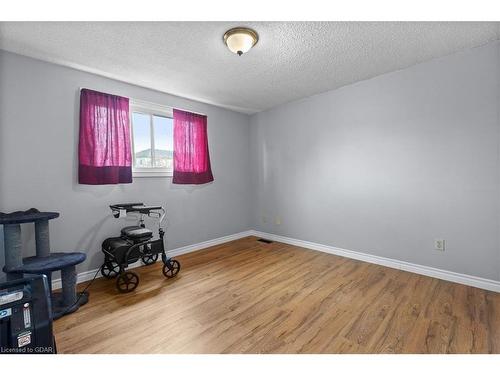 253 Auden Road, Guelph, ON - Indoor Photo Showing Other Room