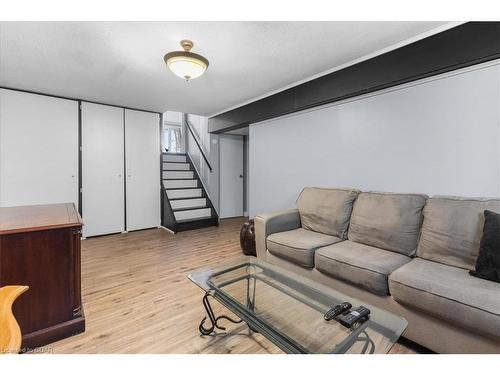 253 Auden Road, Guelph, ON - Indoor Photo Showing Living Room