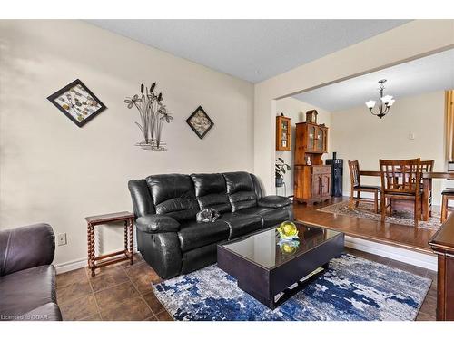 253 Auden Road, Guelph, ON - Indoor Photo Showing Living Room