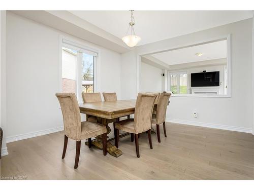 132 Drexler Avenue, Rockwood, ON - Indoor Photo Showing Dining Room