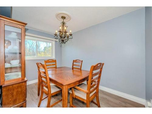 54-3339 Council Ring Road, Mississauga, ON - Indoor Photo Showing Dining Room