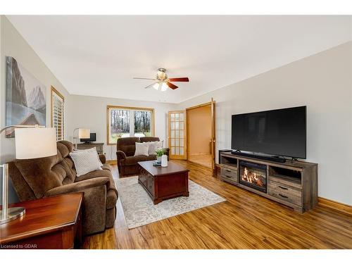 5683 First Line, Erin, ON - Indoor Photo Showing Living Room