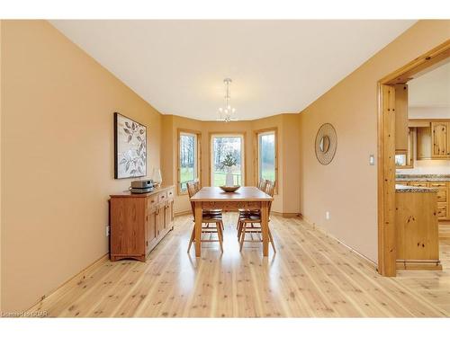 5683 First Line, Erin, ON - Indoor Photo Showing Dining Room