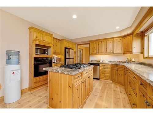 5683 First Line, Erin, ON - Indoor Photo Showing Kitchen