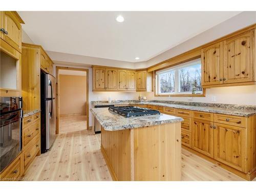 5683 First Line, Erin, ON - Indoor Photo Showing Kitchen