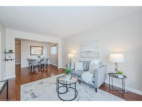 115 Melran Drive, Cambridge, ON - Indoor Photo Showing Living Room