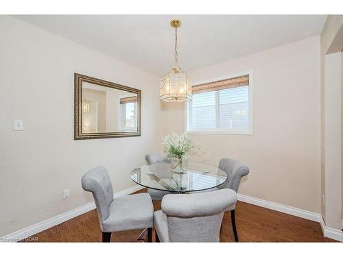 115 Melran Drive, Cambridge, ON - Indoor Photo Showing Dining Room