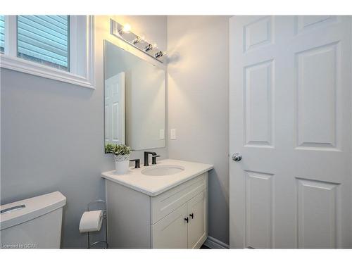 56 Keating Street, Guelph, ON - Indoor Photo Showing Bathroom