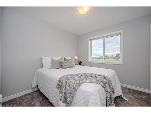 56 Keating Street, Guelph, ON - Indoor Photo Showing Bedroom