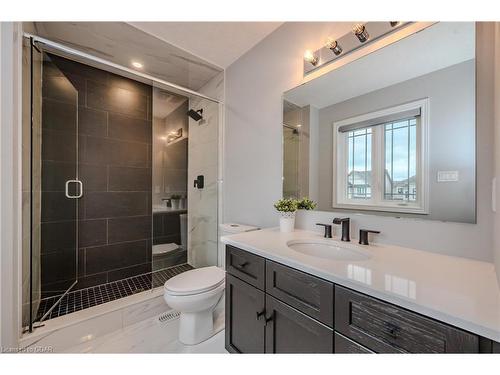 56 Keating Street, Guelph, ON - Indoor Photo Showing Bathroom