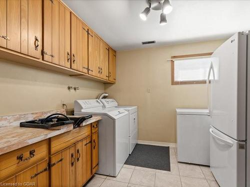 5339 Hwy 9 Highway, Clifford, ON - Indoor Photo Showing Laundry Room