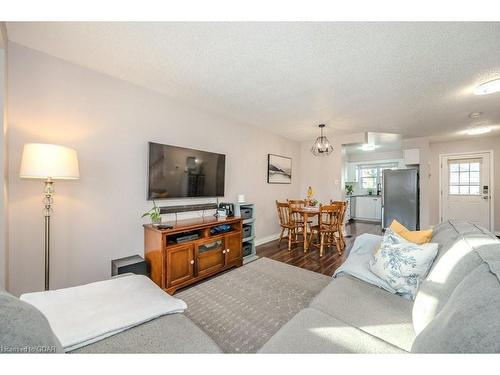 59-426 Grange Road, Guelph, ON - Indoor Photo Showing Living Room